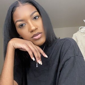 Meet your Posher, Devanna